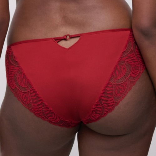 Chantelle Amor scarlet red slip