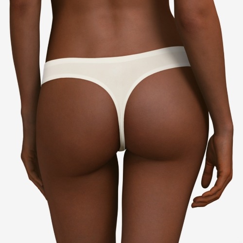 Chantelle SoftStretch ivoire culotte string