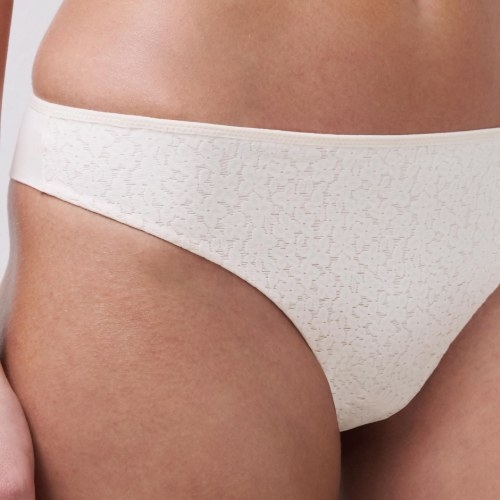 Chantelle EasyFeel Norah blanc cassé slip brésilien
