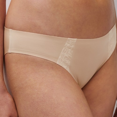 Chantelle Pure Lace beige slip