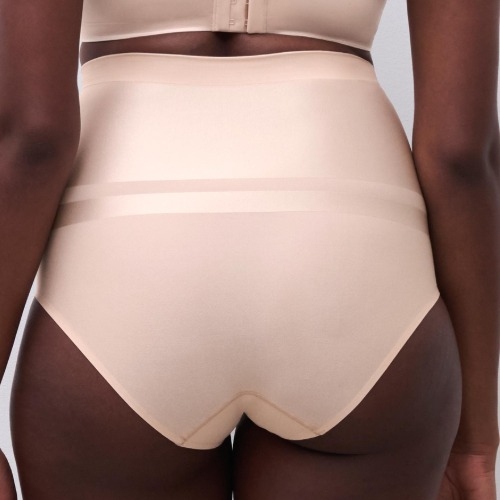 Chantelle Brilliant beige haut slip
