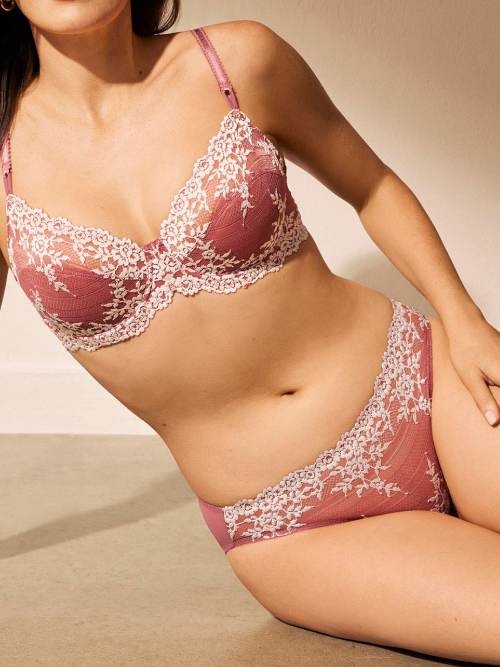 Wacoal Lingerie Embrace Lace deco rose/blanc neige slip