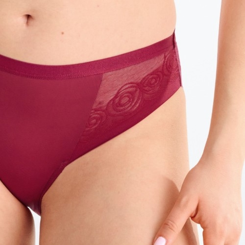 Lisca Ruby rouge slip