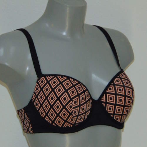 Sapph Ivory rouge soutien-gorge rembourré Sapph Ivory rouge soutien-gorge rembourré