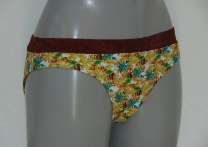 Plage de LingaDore Zanzi Coconut Tree jaune slip de bikini Plage de LingaDore Zanzi Coconut Tree jaune slip de bikini