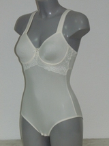 Eva Pearl ivoire corselet