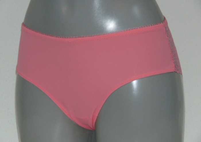 Elbrina Embroid rose shortie Elbrina Embroid rose shortie