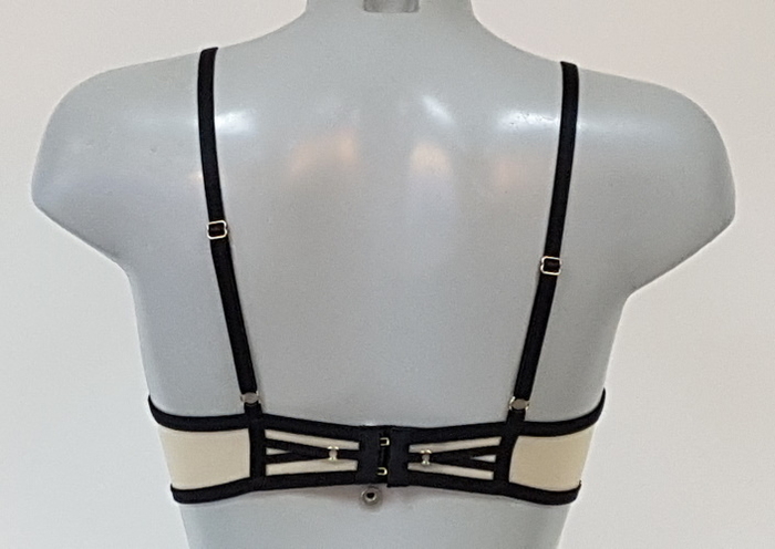 DDO Special F4P poudre soutien-gorge push up DDO Special F4P poudre soutien-gorge push up