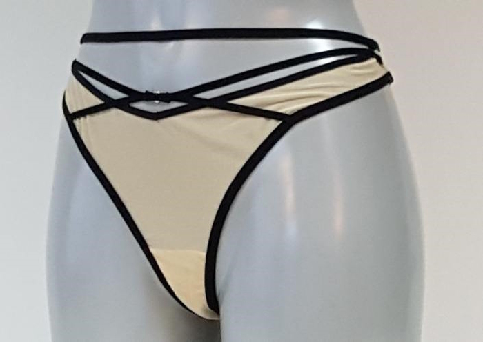 DDO Special F4P poudre culotte string DDO Special F4P poudre culotte string