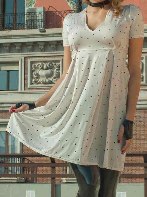 Peter Domenie Kaotic 275-C crème robe Peter Domenie Kaotic 275-C crème robe