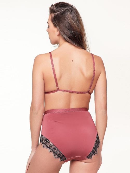 LingaDore LingaDore Love Black Ruby noir/rouge soutien-gorge sans armatures en dentelle LingaDore LingaDore Love Black Ruby noir/rouge soutien-gorge sans armatures en dentelle