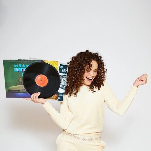 Charlie Choe Flower Power beige mode Charlie Choe Flower Power beige mode