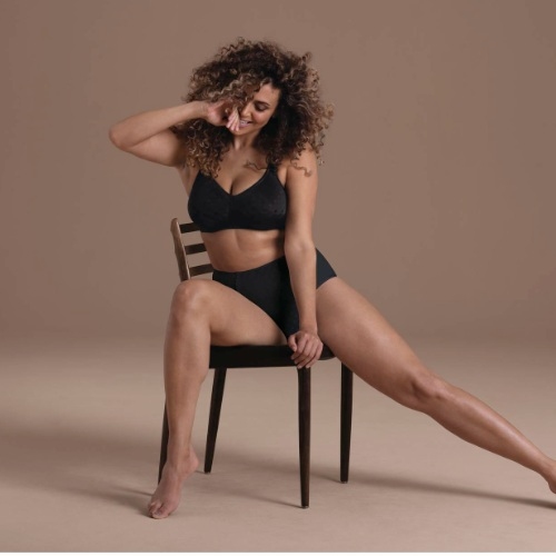Anita Airita noir slip Anita Airita noir slip